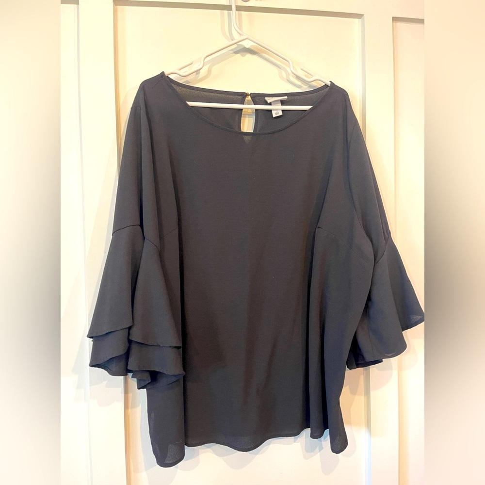 Ava & Viv Top